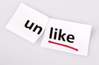 yırtık kağıt üzerinde sevmeye Word'den farklı olarak değiştirildi