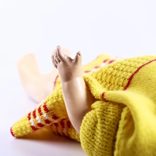 Hand of beatiful scary doll like from horror movie — Stock Photo, Image