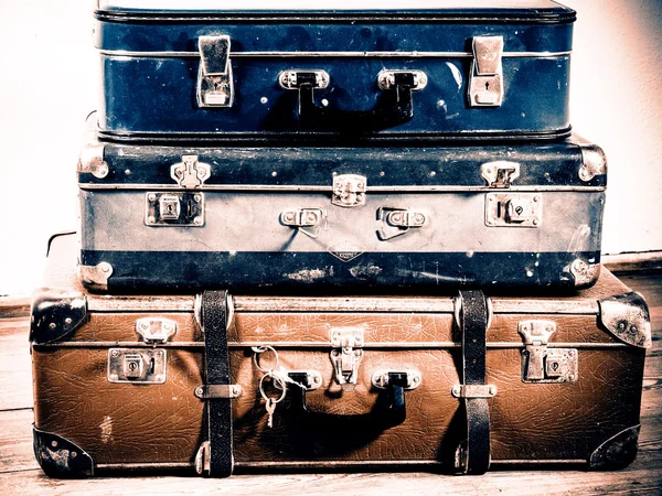 Old suitcase — Stock Photo, Image