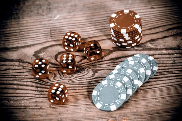 Dice and chips — Stock Photo, Image