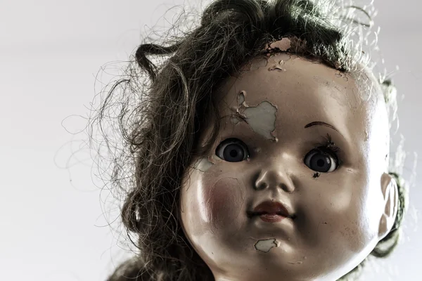 Cabeza de muñeca de miedo beatiful como de la película de terror —  Fotos de Stock