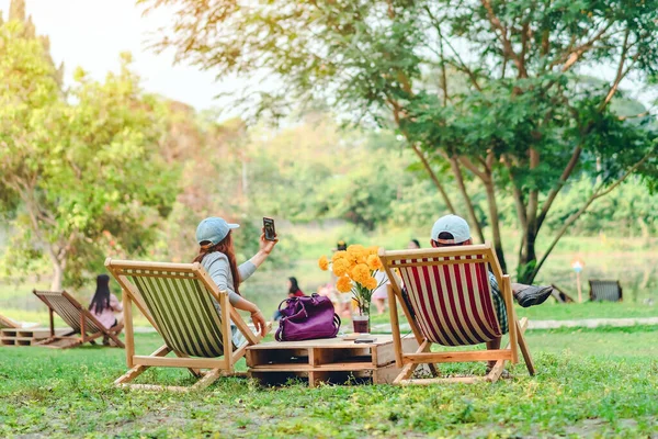 Kanchanaburi Thailand Januar Unbekannte Kommen Besuch Und Sitzen Auf Gartenstühlen — Stockfoto