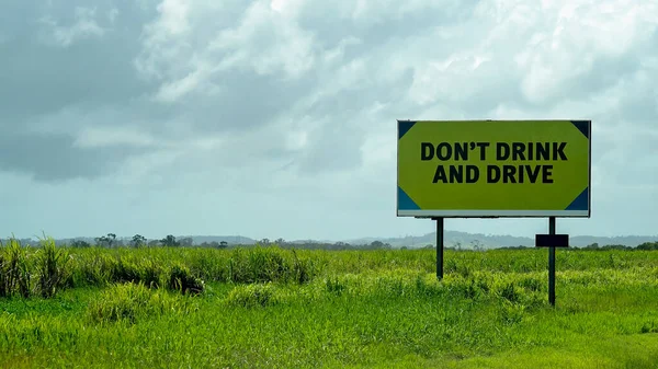 Bebas Conduce Una Señal Advertencia Lado Una Carretera Rural Lado — Foto de Stock