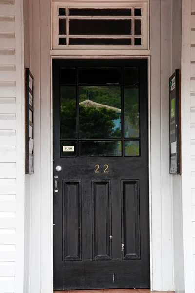 Yeppoon Queensland Australia April 2021 Black Wooden Door Local Business — Stock Photo, Image