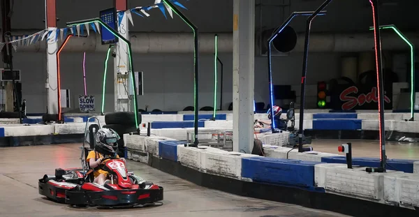 Mackay Queensland Australia April 2021 Young Girl Drives Kart Fun — Zdjęcie stockowe