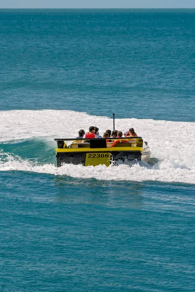 에일리 오스트레일리아 퀸즐랜드 2021 제트기를 바다를 즐기는 승객들 — 스톡 사진