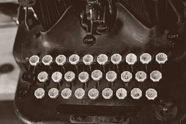 Καλά Χρησιμοποιείται Κλειδιά Της Εκλεκτής Ποιότητας Γραφομηχανή Κοντινό Πλάνο — Φωτογραφία Αρχείου