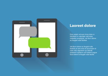 iki siyah akıllı ekran boş konuşma balonları ile