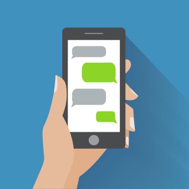 El smartphone boş konuşma balonları ile tutarak