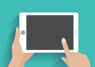 Boş ekranlı akıllı telefonu tut