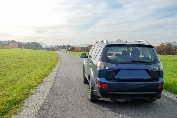 Auto unterwegs — Stockfoto