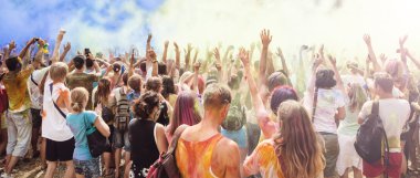Holi Festivali kutlamaları