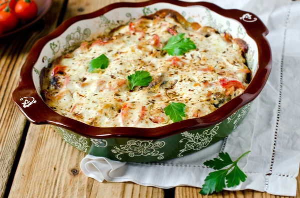 Carp baked with sour cream, pepper, bacon and onions — Stock Photo, Image