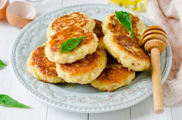 Cottage pancake con miele — Foto Stock