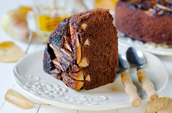 Chocolate cake with pears — Stock Photo, Image
