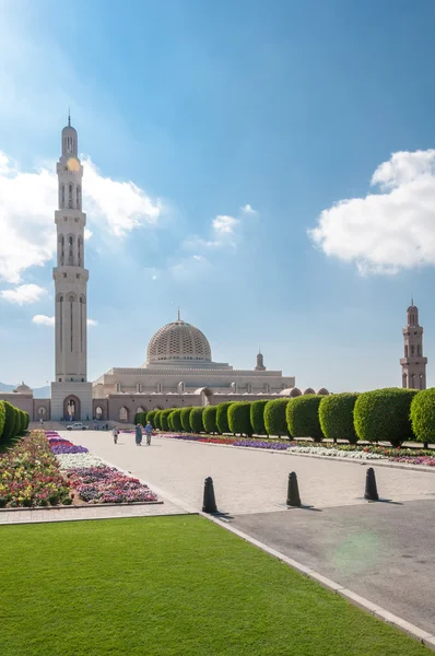 Vista verticale del Sultano Qaboos Grande moschea, Moscato, Oman — Foto Stock