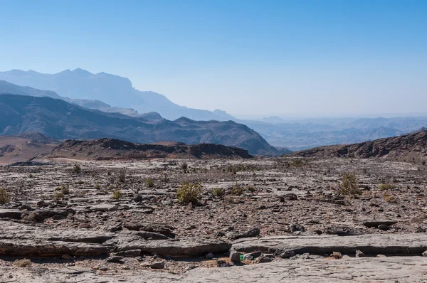 Uitzicht op een vallei naast de Jebel Shams berg, Oman — Stockfoto