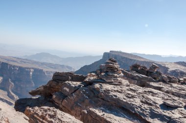 Hacer Sıradağları ve Grand Canyon Umman