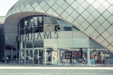 Karmaşık Bury St Edmunds, İngiltere - Mart 2015 alışveriş arc