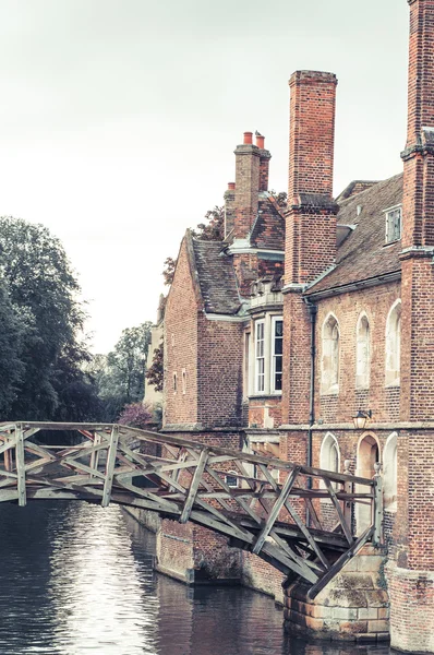 Mathematical bridge vertical view, Cambridge, UK — Stock Photo, Image