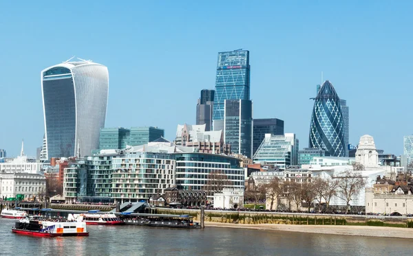 Skyline di Londra da Tower bridge, Londra, Regno Unito Immagini Stock Royalty Free