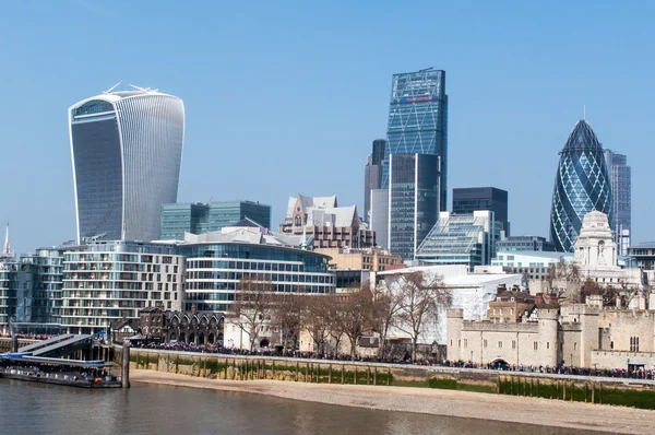 Skyline di Londra da Tower bridge, Londra, Regno Unito Immagini Stock Royalty Free