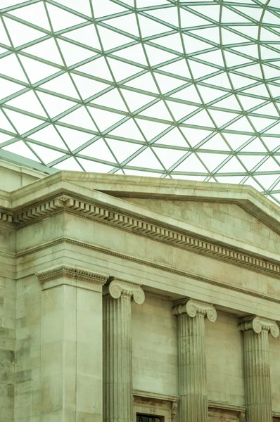 Британский музей в Лондоне, Англия, Великобритания — стоковое фото