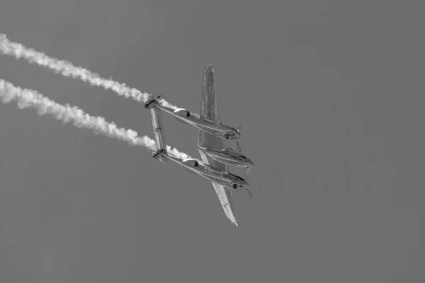 Avión Doble Cola Lightning Airshow Foto Blanco Negro — Foto de Stock