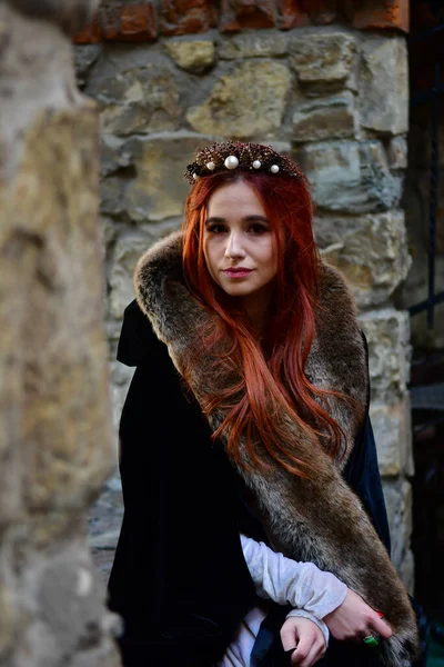 Sexy Long Haired Young Girl Sitting Balcony Fortress Wall — Stock Photo, Image