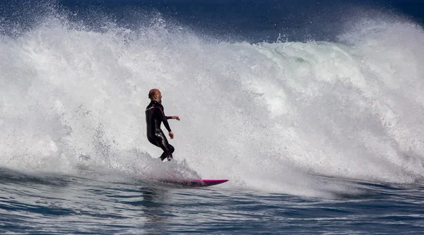 Surfistas em ação — Fotografia de Stock