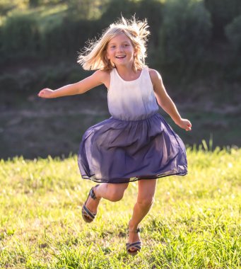 küçük kız portre