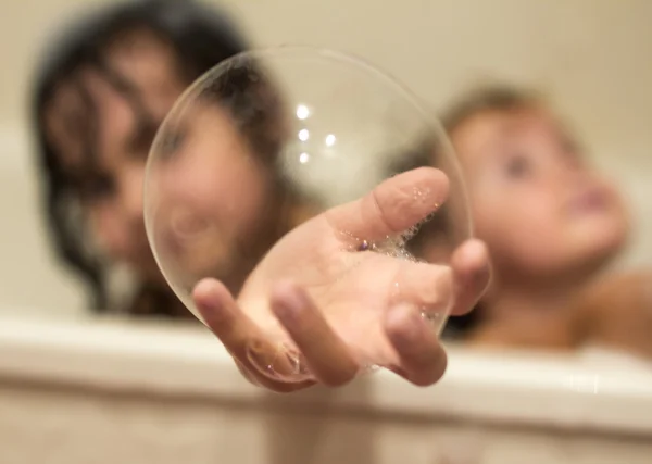 Little girls in the bathtub — Stock Photo, Image