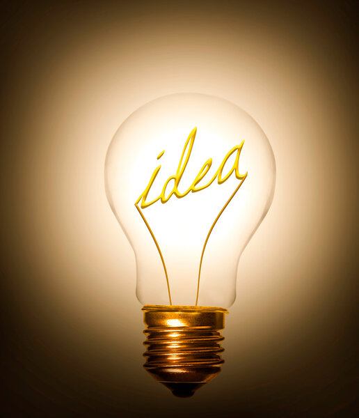 лампочка со словом "идея" как нити
