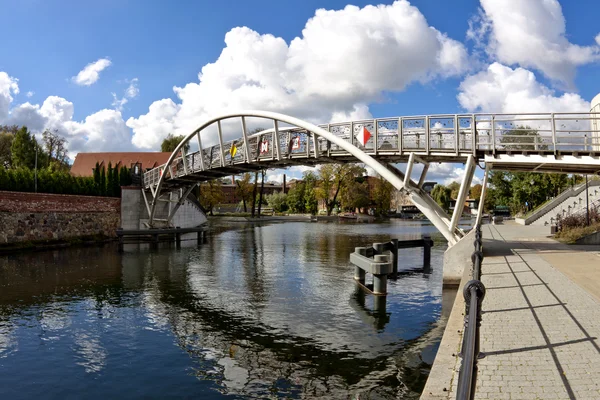 Brückenliebhaber - Fluss Brda in Bydgoszcz - Polen — Stockfoto