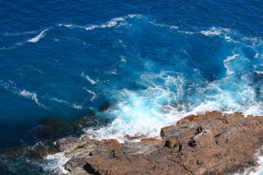 Kanguru Adası sahil şeridi. Güzel mavi okyanus su, deniz manzarası. Güney Avustralya