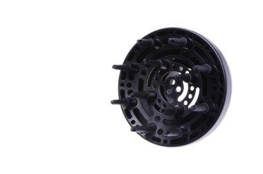 Siyah saç kurutma makinesi difüzör, beyaz arka plan üzerinde izole