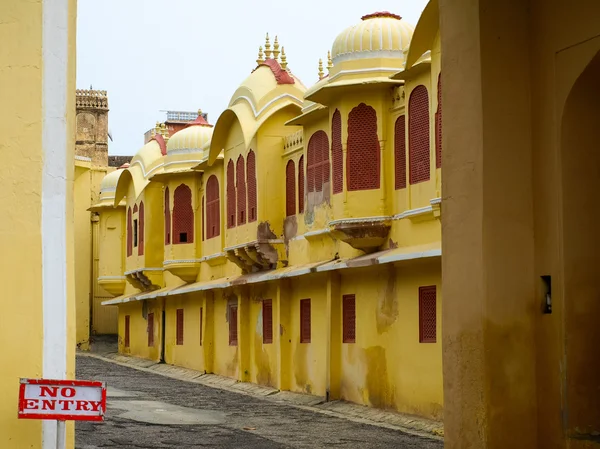 Jaipur, Indie Chandra Mahal v městském paláci - vstup — Stock fotografie
