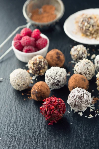 Homemade chocolate candy balls — Stock Photo, Image