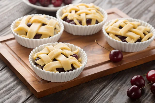 Tartes aux cerises maison — Photo