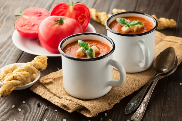 Томатный суп из красного перца — стоковое фото