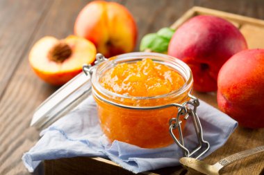 Taze meyve ile şeftali reçel kavanoz 