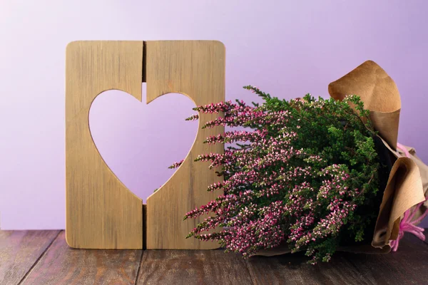 Piękne świeże fioletowe kwiaty wrzosu — Zdjęcie stockowe