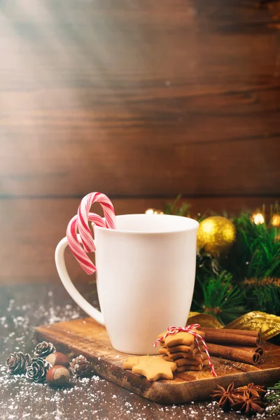 Kopp med Christmas hot drink — Stockfoto