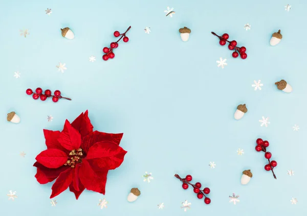 Kerstvakantie Winter Nieuwjaar Feestelijke Kaart Kerst Rode Bloem Poinsettia Zilveren — Stockfoto