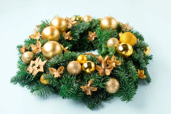 Christmas Wreath Blue Table Top View Modern Christmas Wreath Gold — Stock Photo, Image