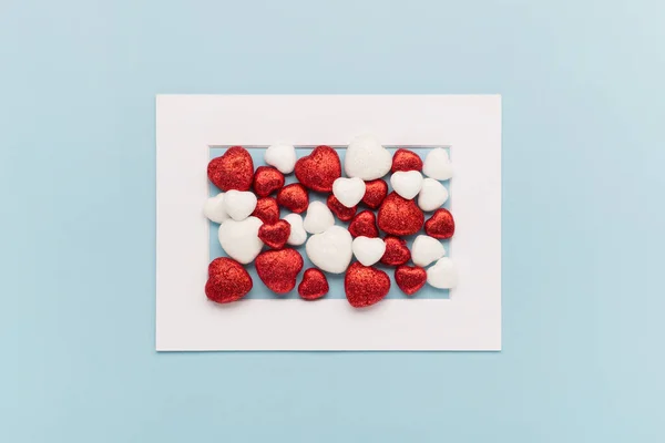 Κάρτα Του Αγίου Βαλεντίνου Κόκκινο Λευκό Μικρό Λαμπερό Καρδιές Και — Φωτογραφία Αρχείου