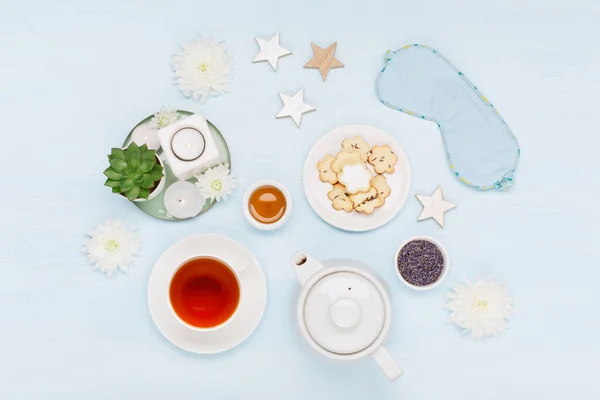 Máscara Algodón Para Dormir Galletas Caseras Taza Hierbas Flores Secas —  Fotos de Stock