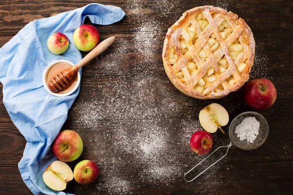 Homemade Autumn Apple Pie Fresh Apples Spices Honey Cinnamon Dark — Stock Photo, Image