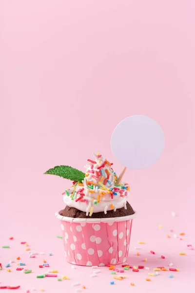 Mockup Cupcake Feriado Para Aniversário Mulher Dia Das Mães Bolo — Fotografia de Stock