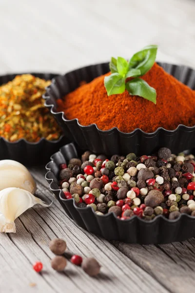 Aromatic spices and herbs — Stock Photo, Image